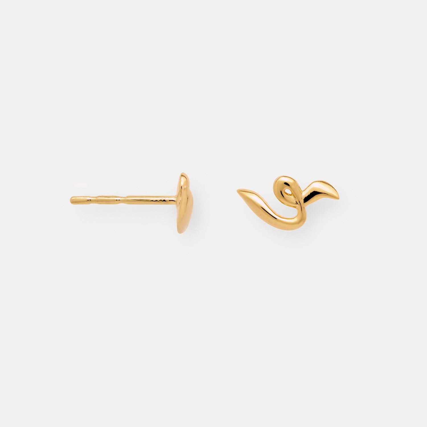 Poise Twirl Stud Earrings, recycled 18k Gold Vermeil - VEYIA Berlin