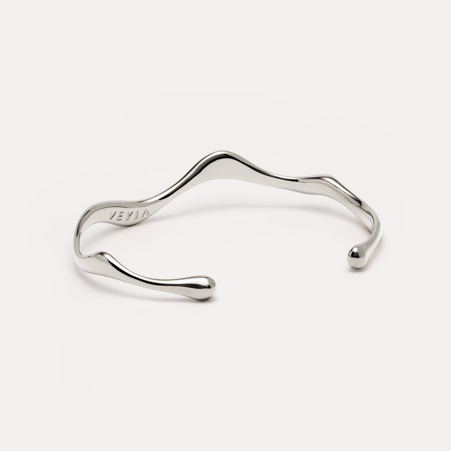 Poise Wave Cuff Bangle, recycled Sterling Silver - VEYIA Berlin