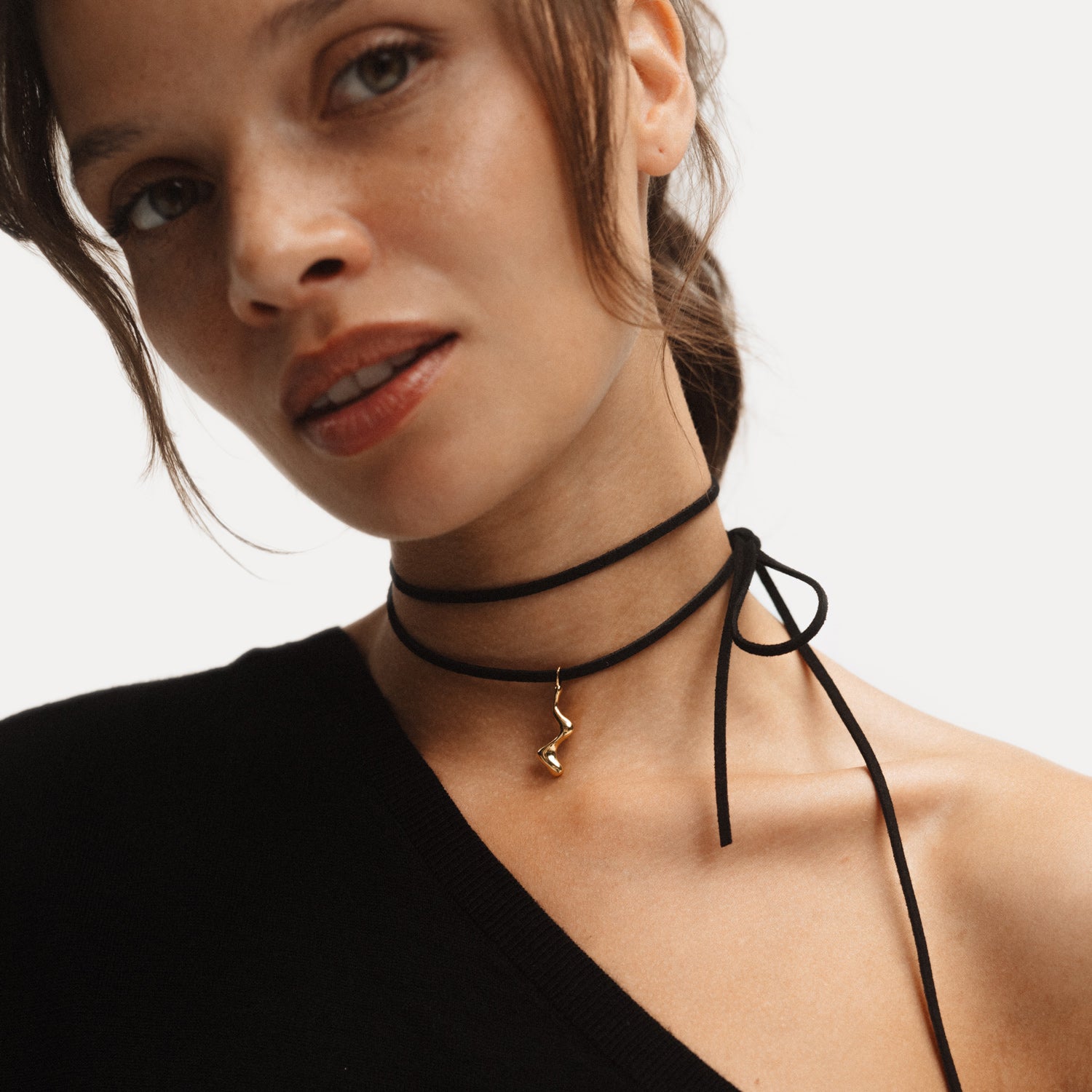 Poise Flow Pendant Faux Suede Choker, recycled 18k Gold Vermeil and Alcantara, shown on model - VEYIA Berlin